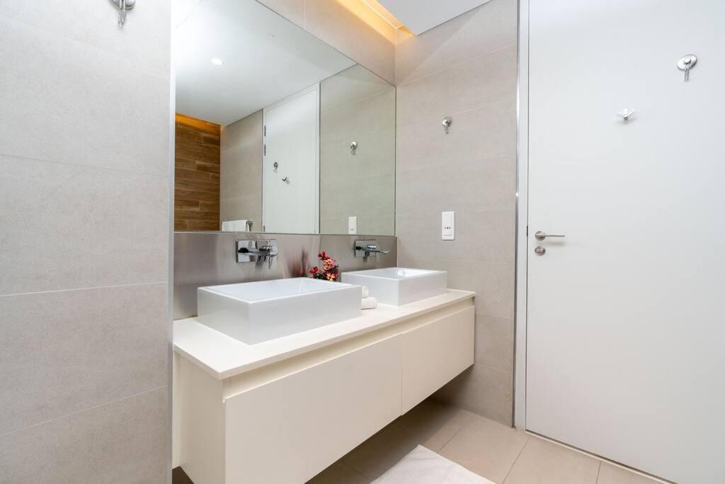 On Off Hh- Bluewaters-luxurious 3 Bedroom & Maid Apartment *